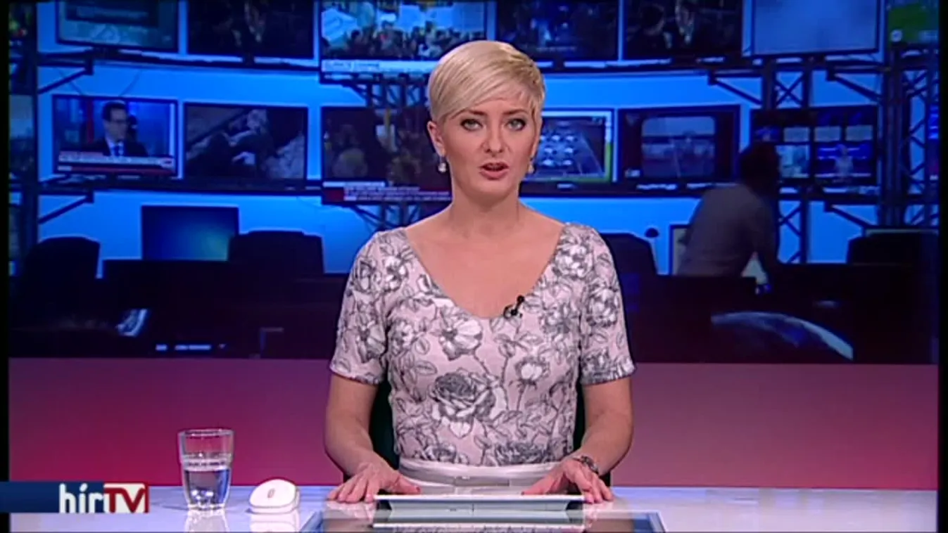 Tízezrek követelték a miniszterelnök lemondását