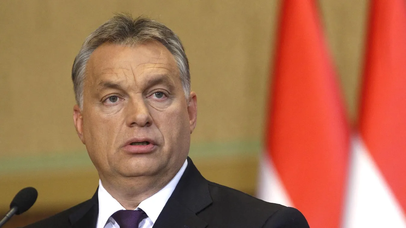 Varsóba utazott Orbán Viktor