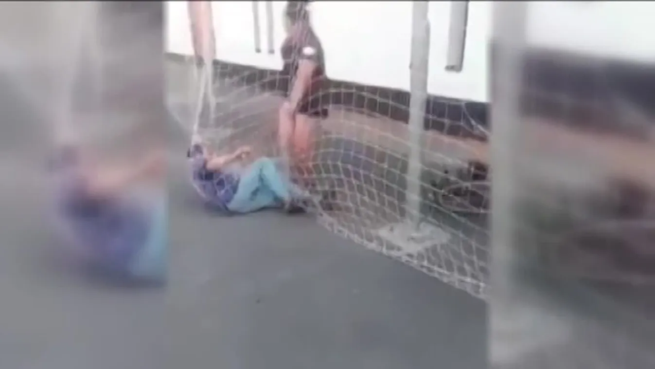 Megalázás – Riasztás