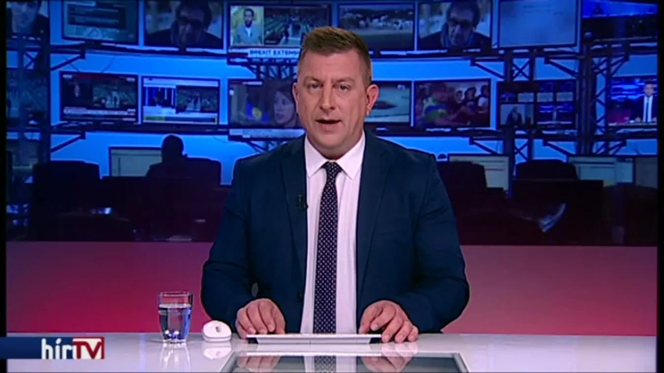 Gajdics Ottó kapta a Jótollú magyar újságíró díjat