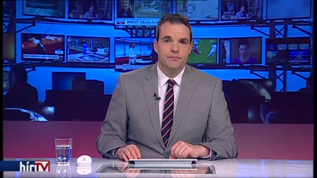 Százezrek látogattak el a velencei karneválra