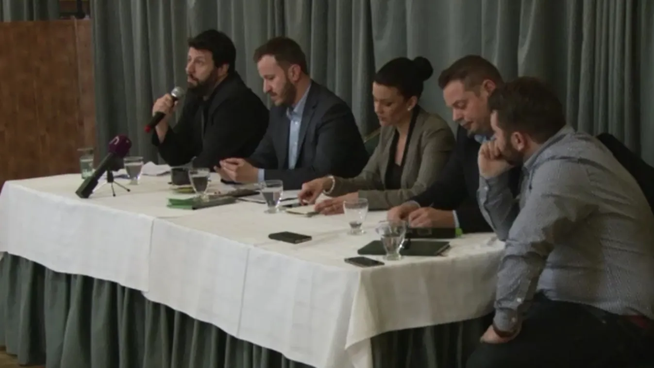 Konfliktust okoz a DK-ban, hogy együttműködnek a Jobbikkal