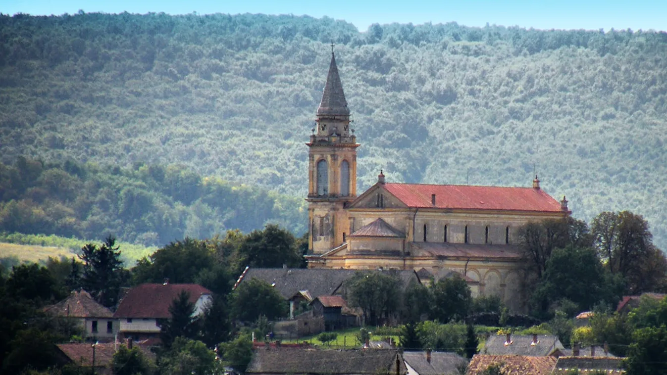 Nagyot fejlődik a festői Döbrököz