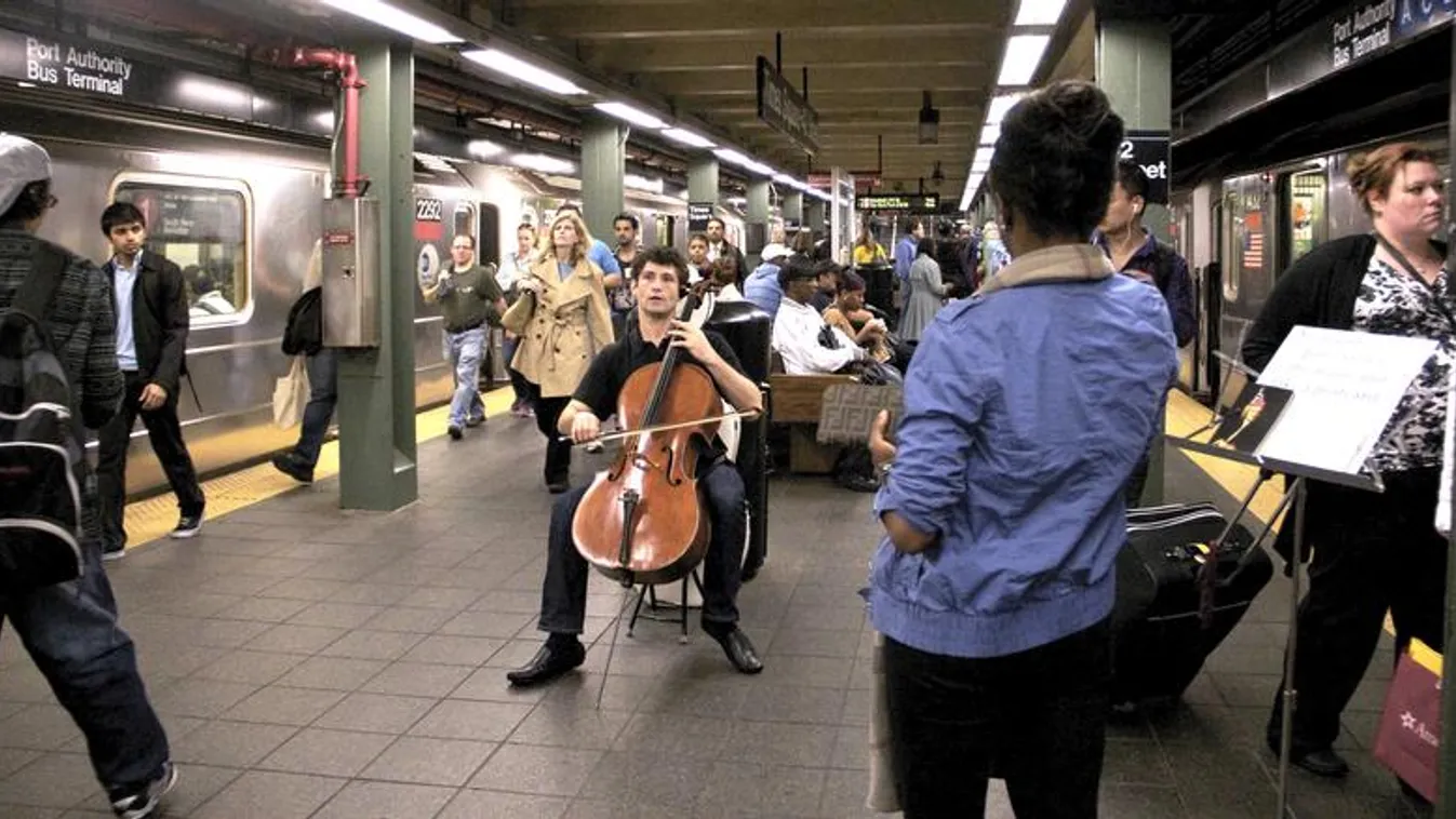 Bach in the Subways Budapesten – Paletta
