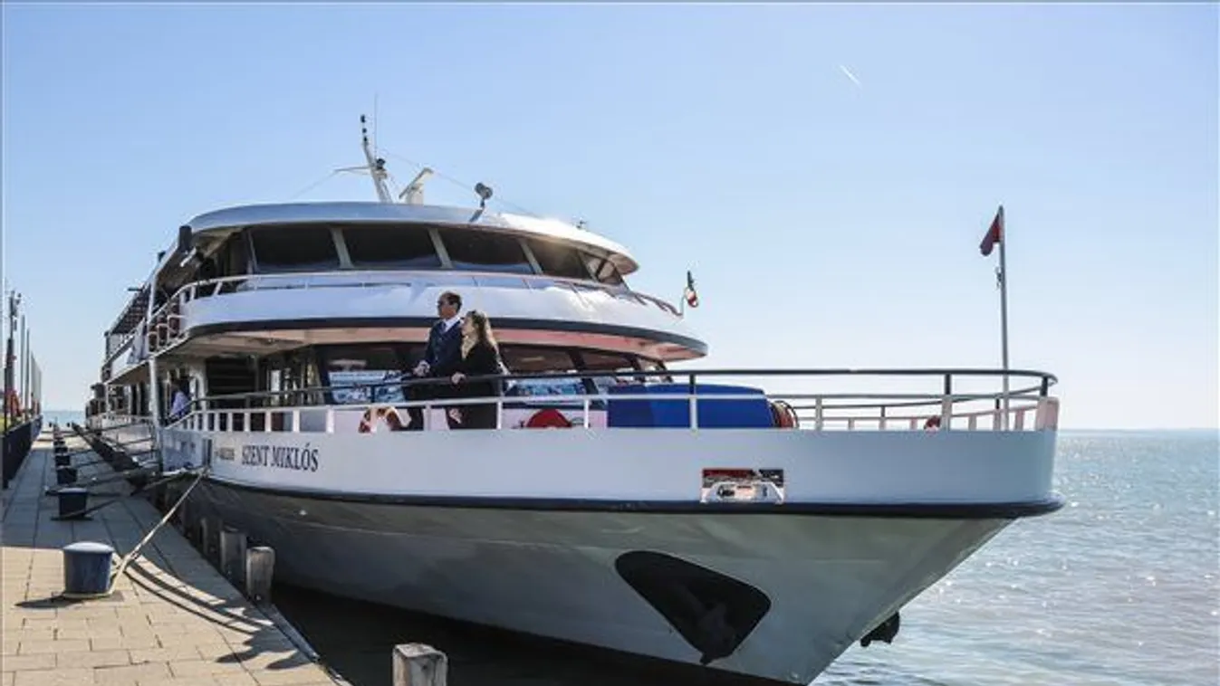 Megkezdődött a balatoni hajózási szezon