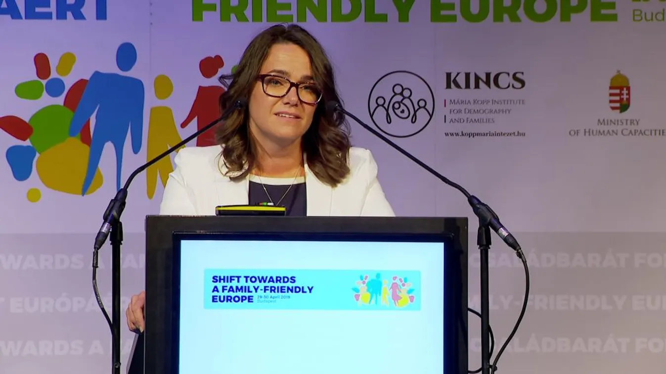 Novák Katalin: Saját erőből is meg lehet erősödni