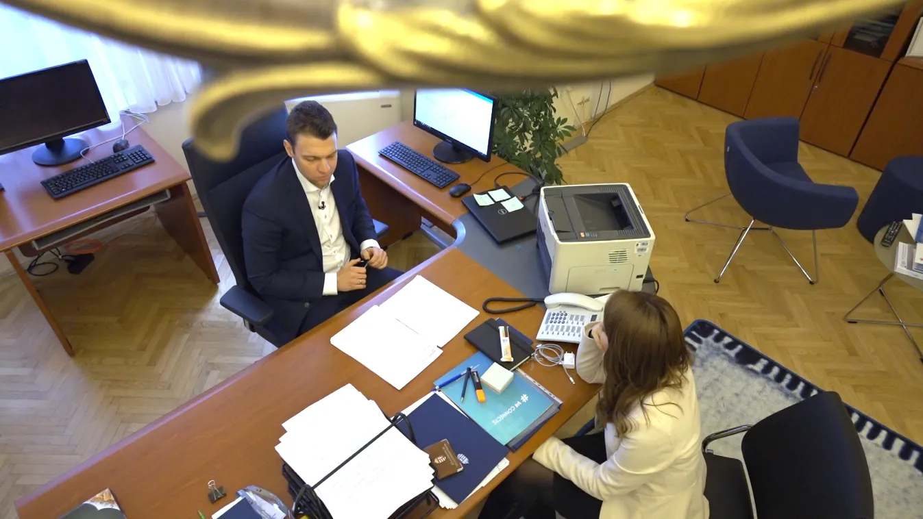 Őszintén: Menczer Tamásnak a mai napig hiányzik a labdarúgó közvetítés