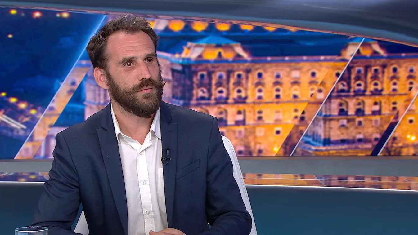 Vágó Gábor: Jövünk föl, mint a talajvíz