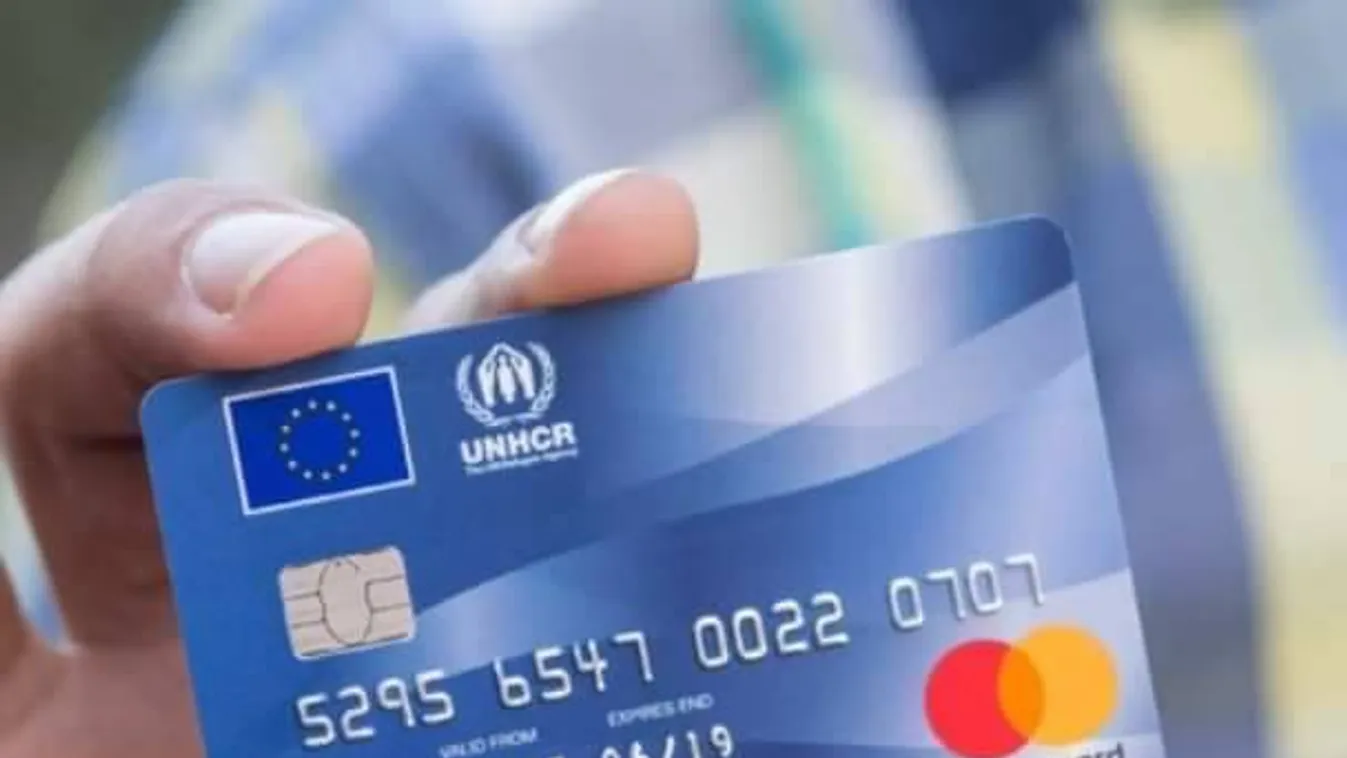 Hollik István: Felháborító, hogy Brüsszel sikerként beszél a migránskártyákról