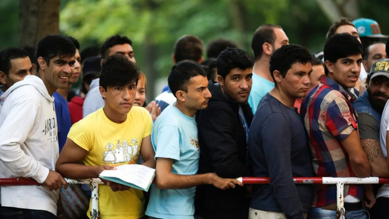 Negyvenöt migránst tartóztattak fel Hercegszántónál