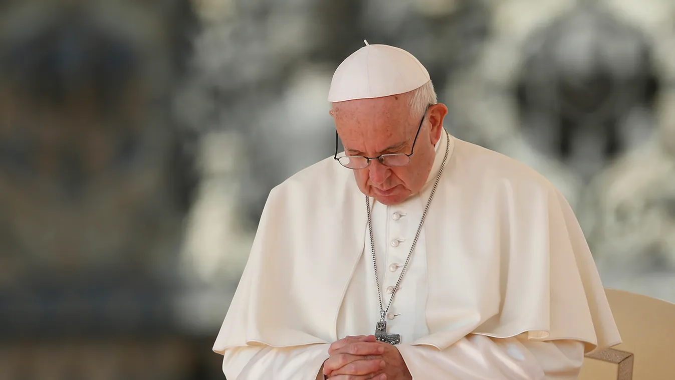 Ferenc pápa virágvasárnapi szentmisét mutat be a Szent Péter téren