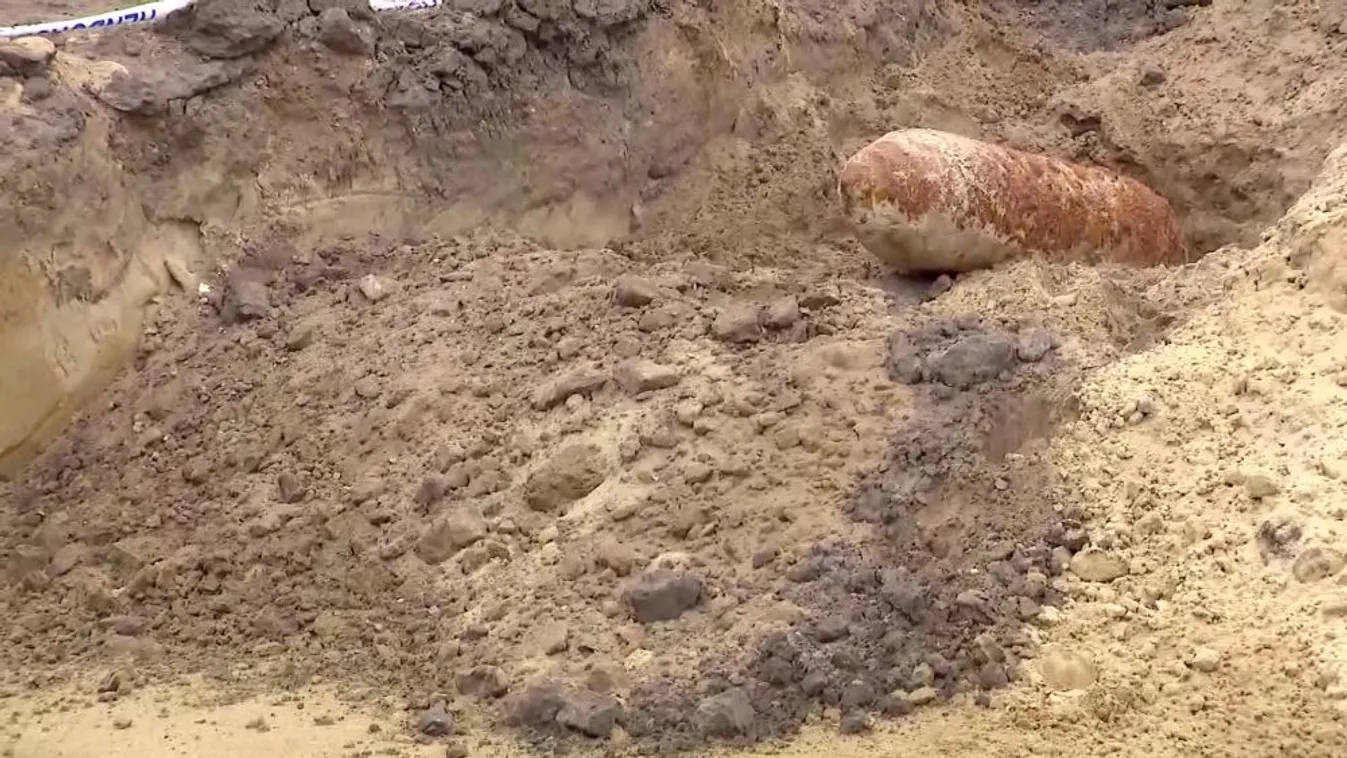 A helyszínen kell hatástalanítani a Bozsik Stadionnál talált bombát