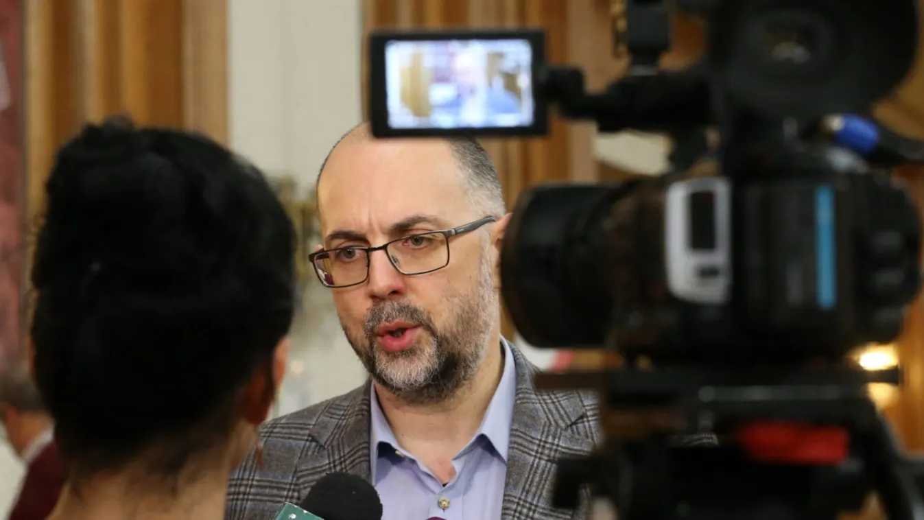 Másfél évre kitiltották Ukrajnából az RMDSZ elnökét