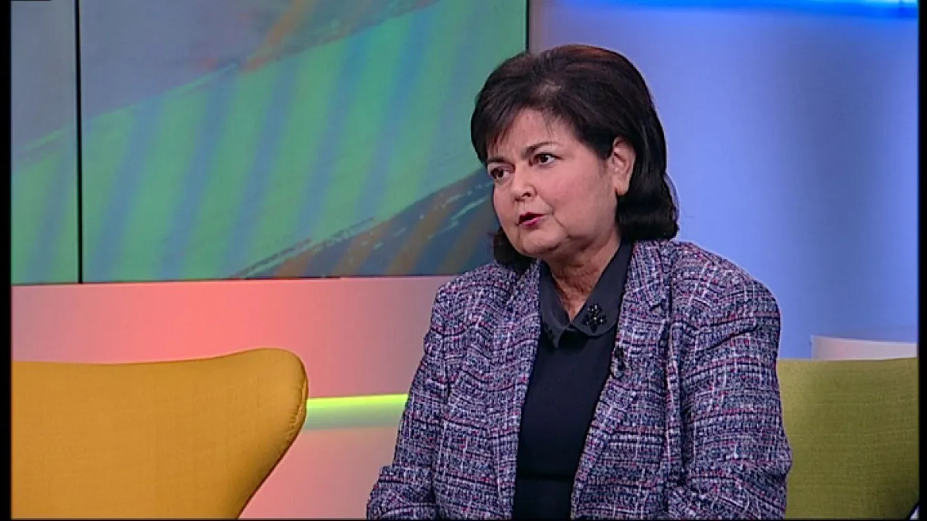 Költészet napi ünnepség a Fiumei úti sírketben