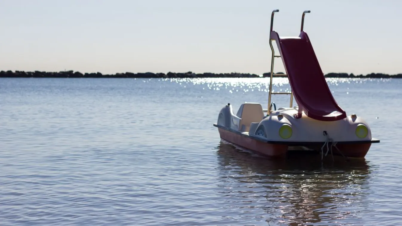 Jogszabály-módosítási kezdeményezés a vízibicikliken elhelyezendő mentőfelszerelésért