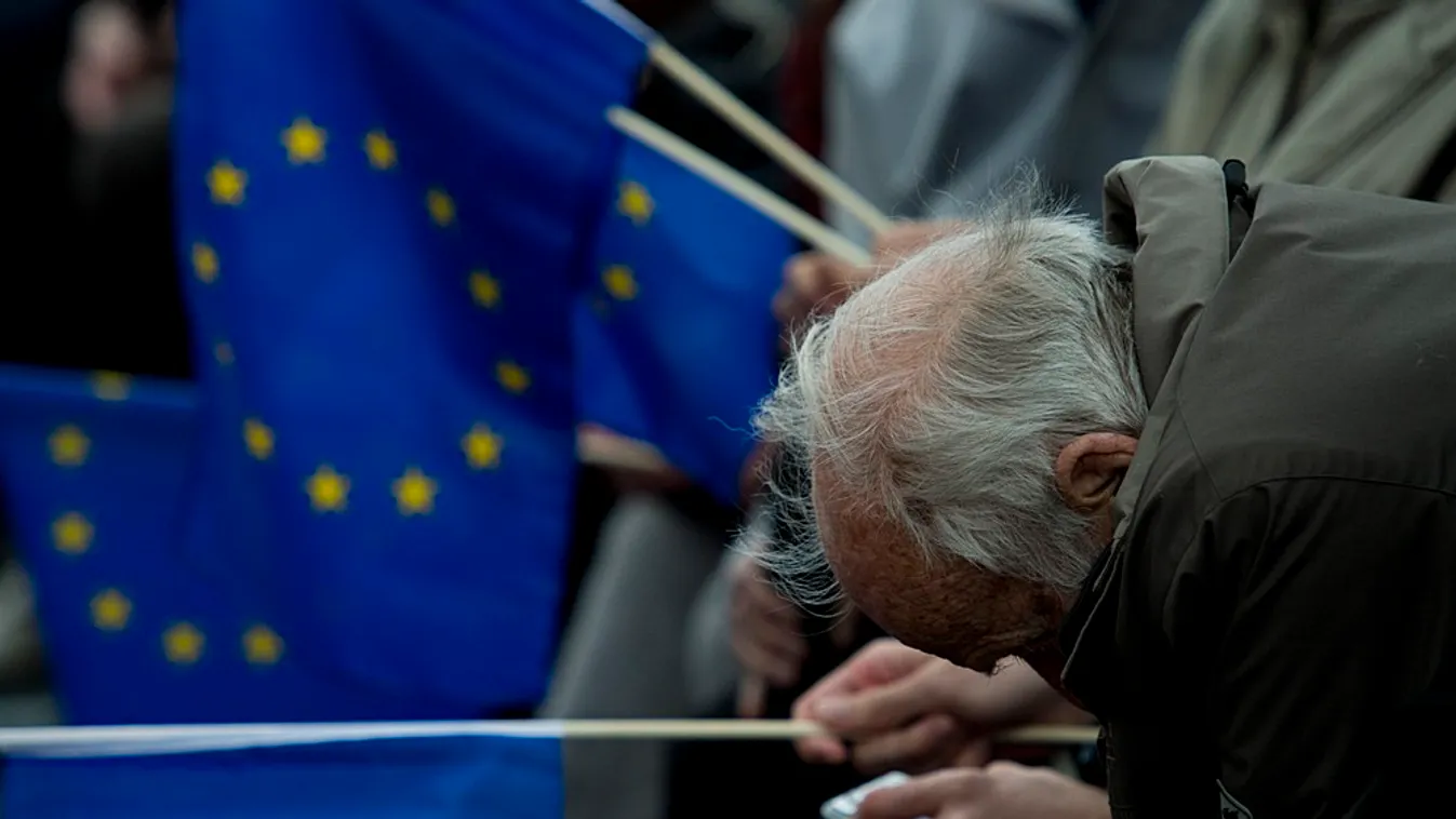 Bayer Zsolt: Kampánybűnök