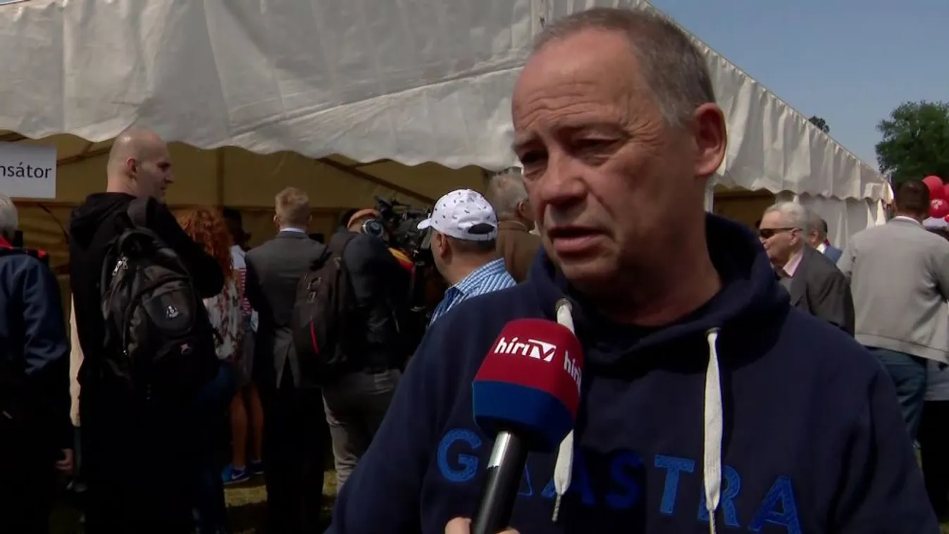 Szanyi Tibor szomorú