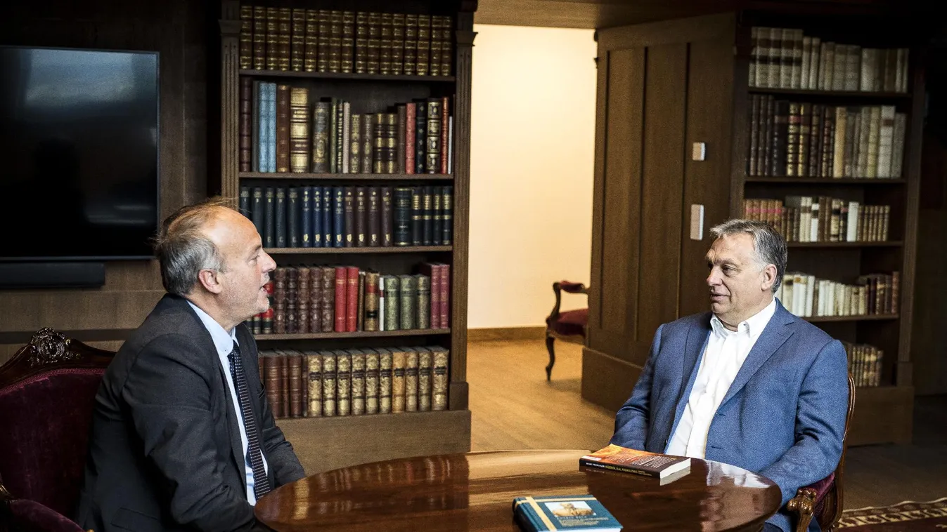 Az Orbán-Fromager találkozón elhangzott: a magyaroknak joguk van megvédeni a határaikat
