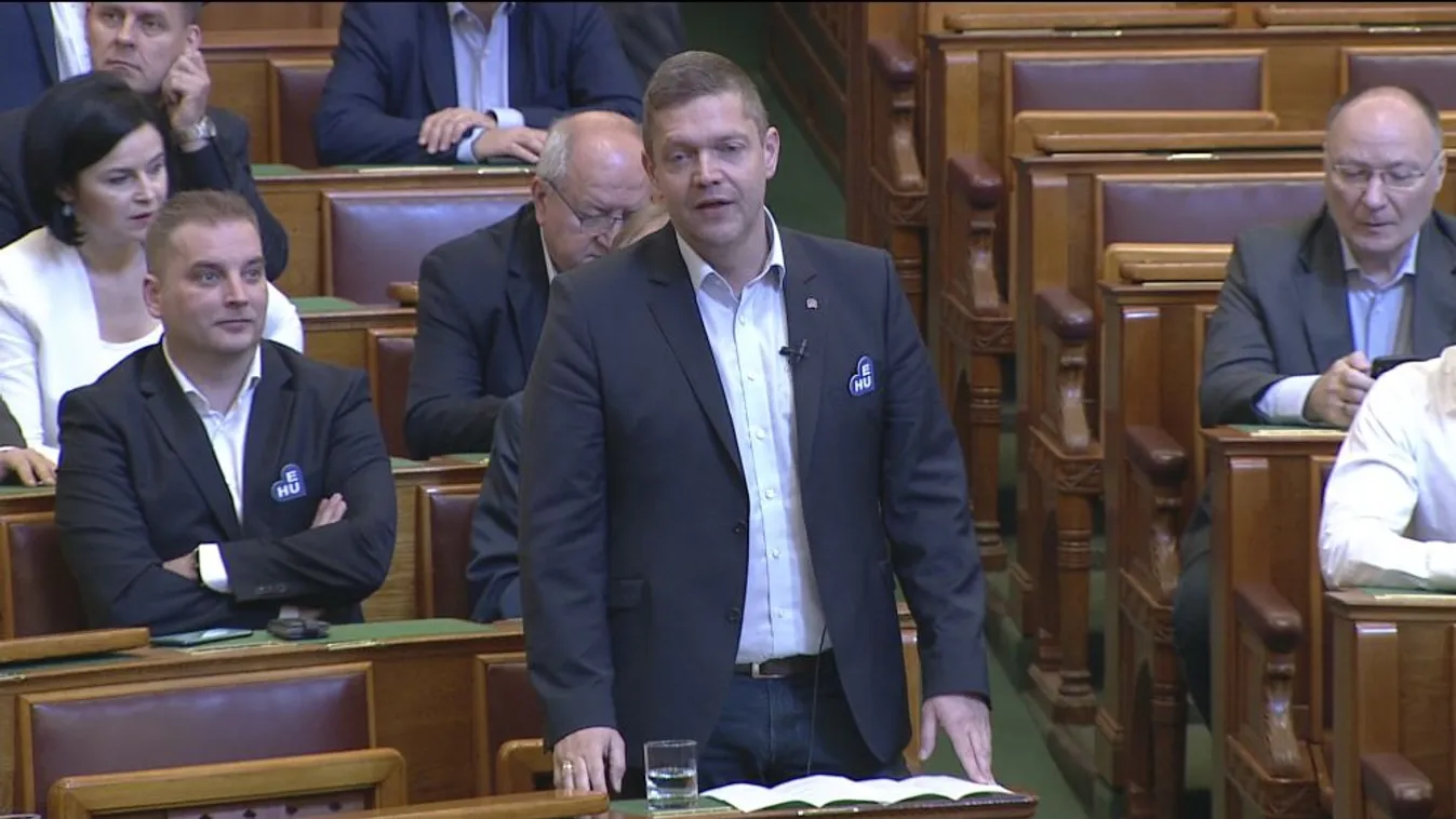 Sokmilliós gazdasági visszaélés az MSZP-ben? – Adócsalás miatt nyomoz a NAV