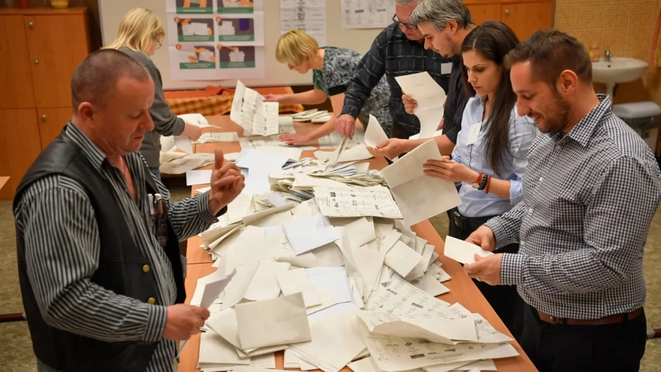 Egy nappal a határidő lejárta előtt alig 6,5 ezer delegáltat jelentettek be a pártok