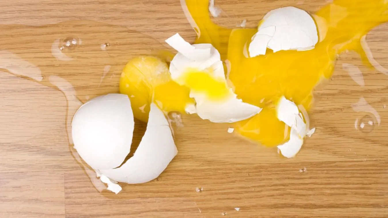 Tojást vágtak Scott Morrison ausztrál miniszterelnök fejéhez