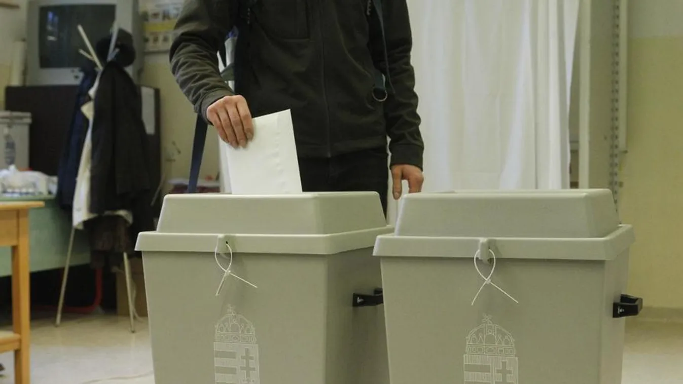 XXI. Század Intézet: vasárnapi eredménye alapján kiesne a parlamentből az MSZP-Párbeszéd