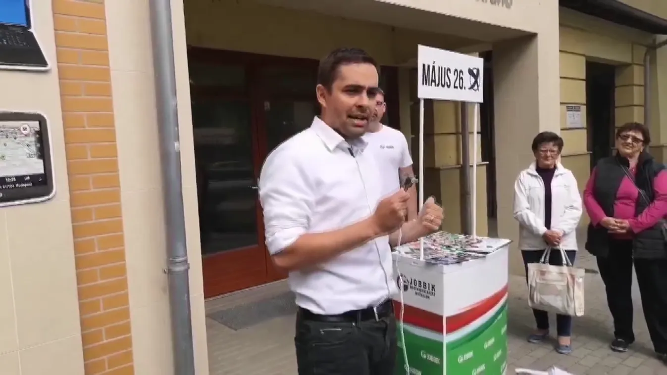 Disznóknak nevezte a kormánypártok tagjait a Jobbik alelnöke