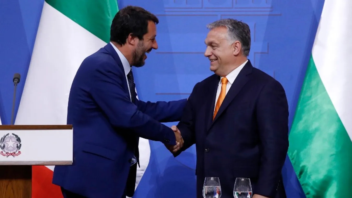 Orbán: Magyarország a szárazföldön, Salvini a tengeren állította meg a migrációt