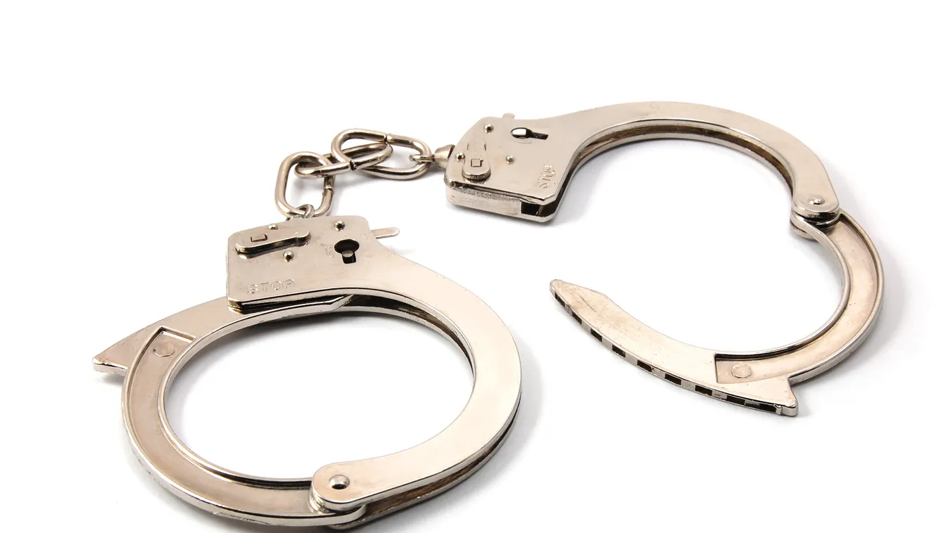 Postást rabolt ki és autókat fosztogatott egy férfi a Balaton térségében