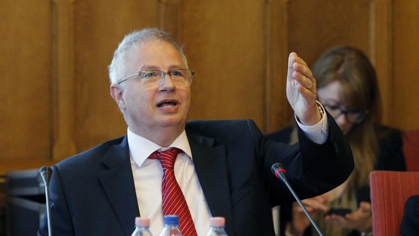 Trócsányi: Az EU-nak a társadalmakhoz való viszonyát is érinti a voksolás