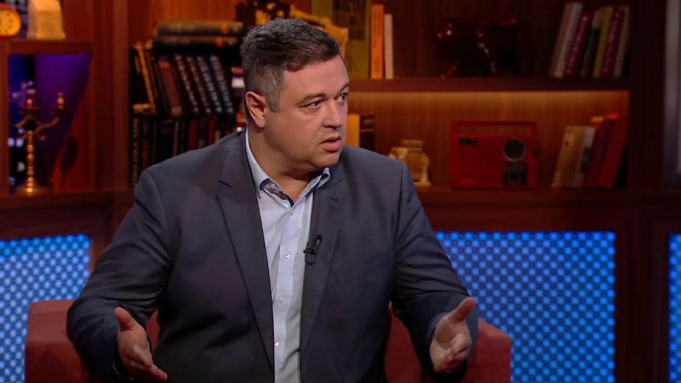 Szentesi-Zöldi László: Európában megroppant valami