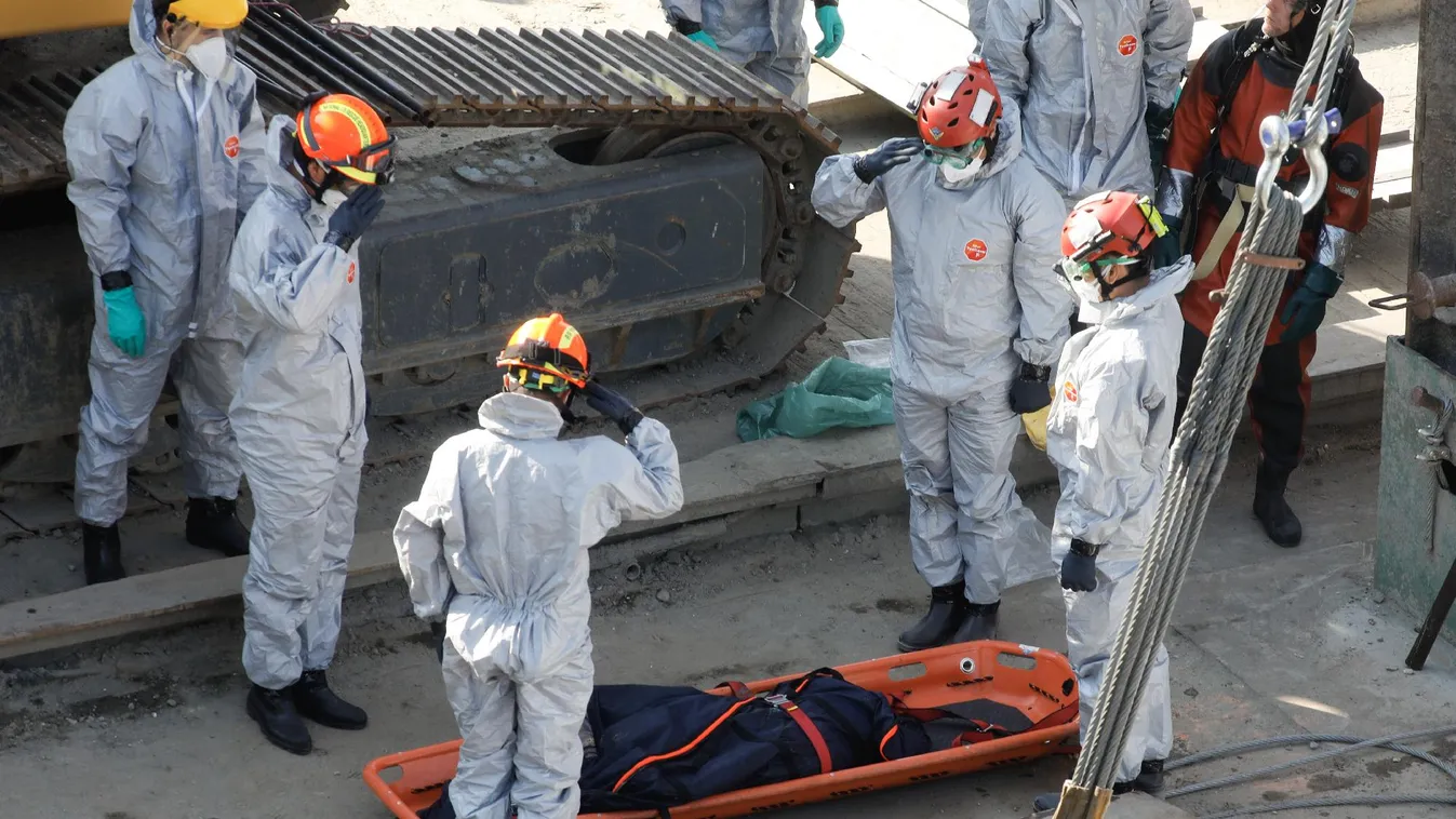 Kiemelték a vízből a Hableányt