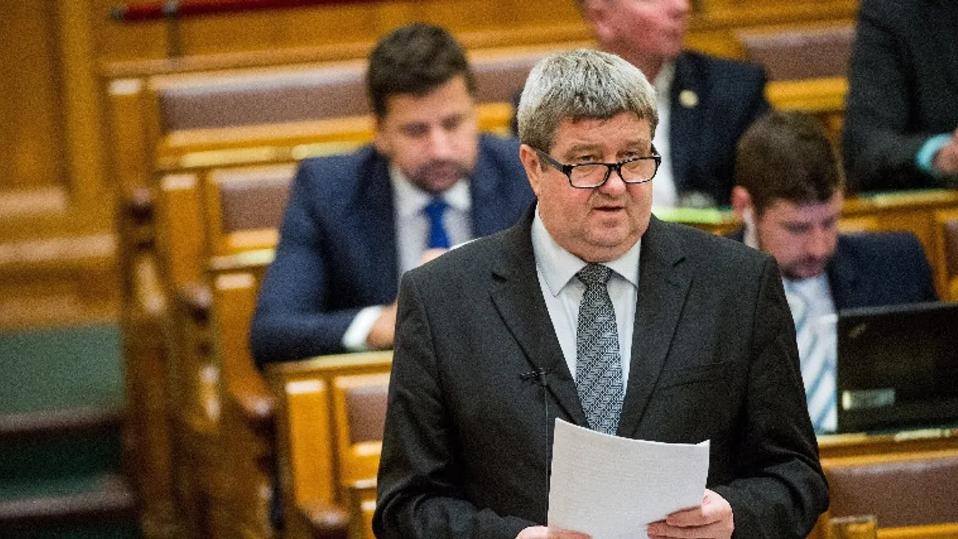 Tállai András: A jövő évi adócsomag segíti az elért eredmények megőrzését