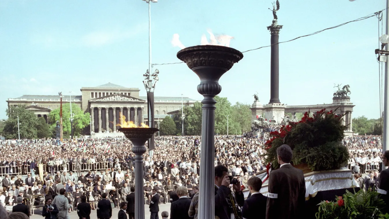 Néző László: A szabadság évtizedei