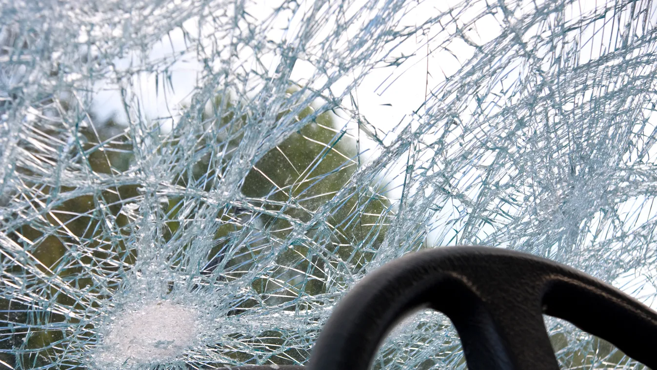 Öt jármű ütközött Siófok közelében