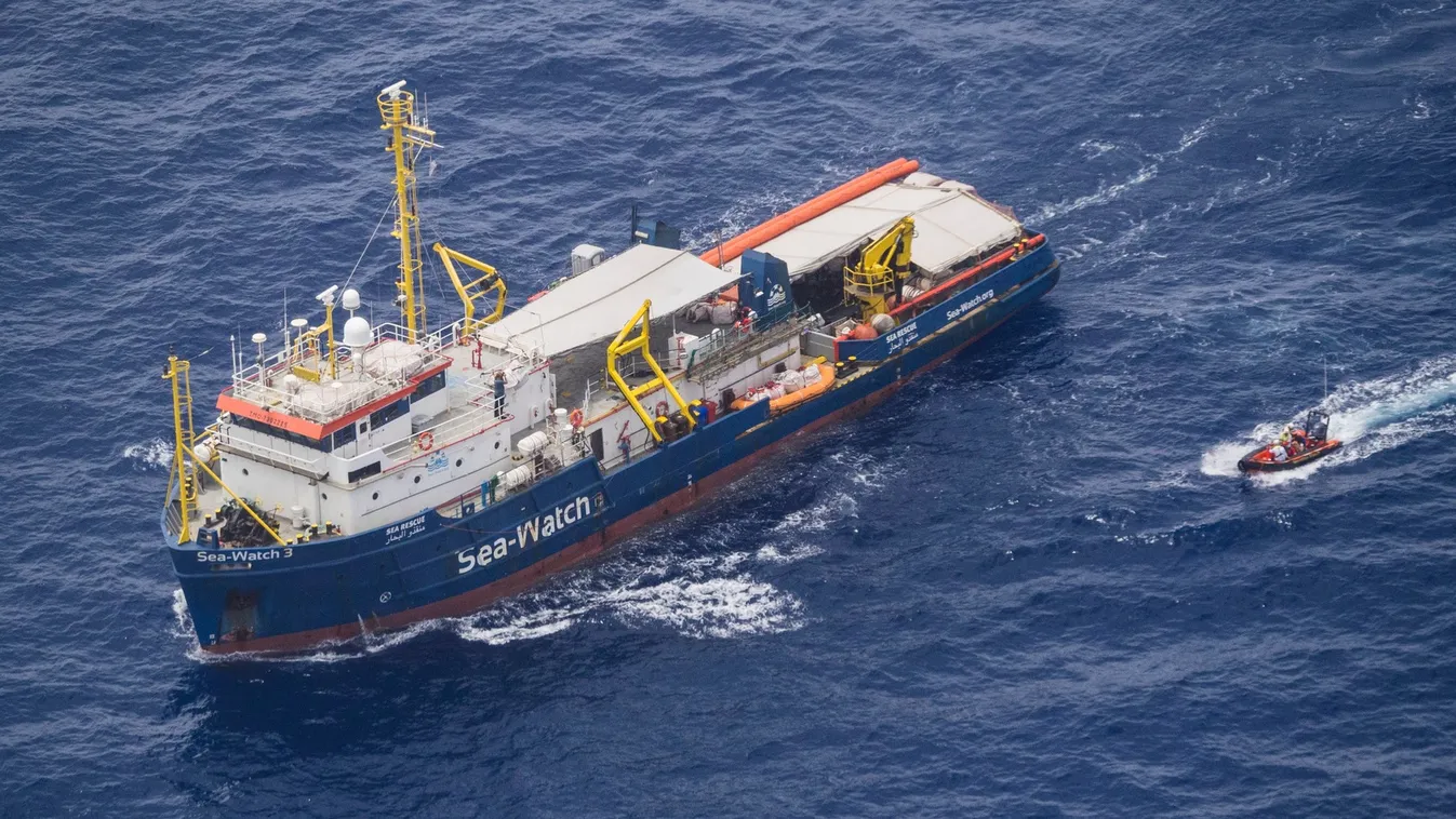 Őrizetbe vette a Sea-Watch 3 civilhajó német kapitányát az olasz rendőrség