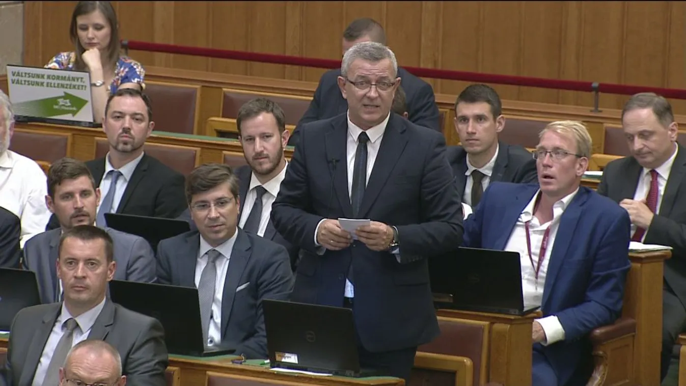Továbbra sem tisztázta riói útját a jobbikos Szilágyi György