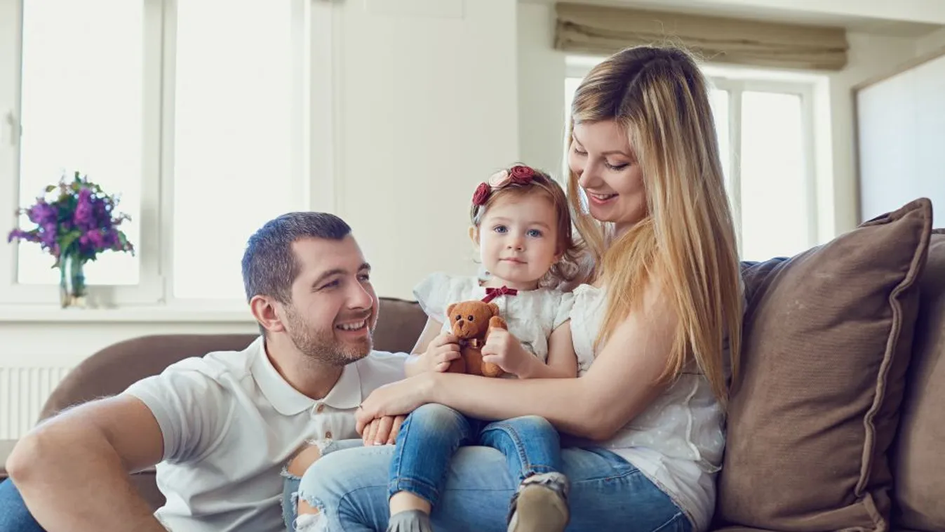 Kedvezőbb hitelekhez jutnak a családok hétfőtől
