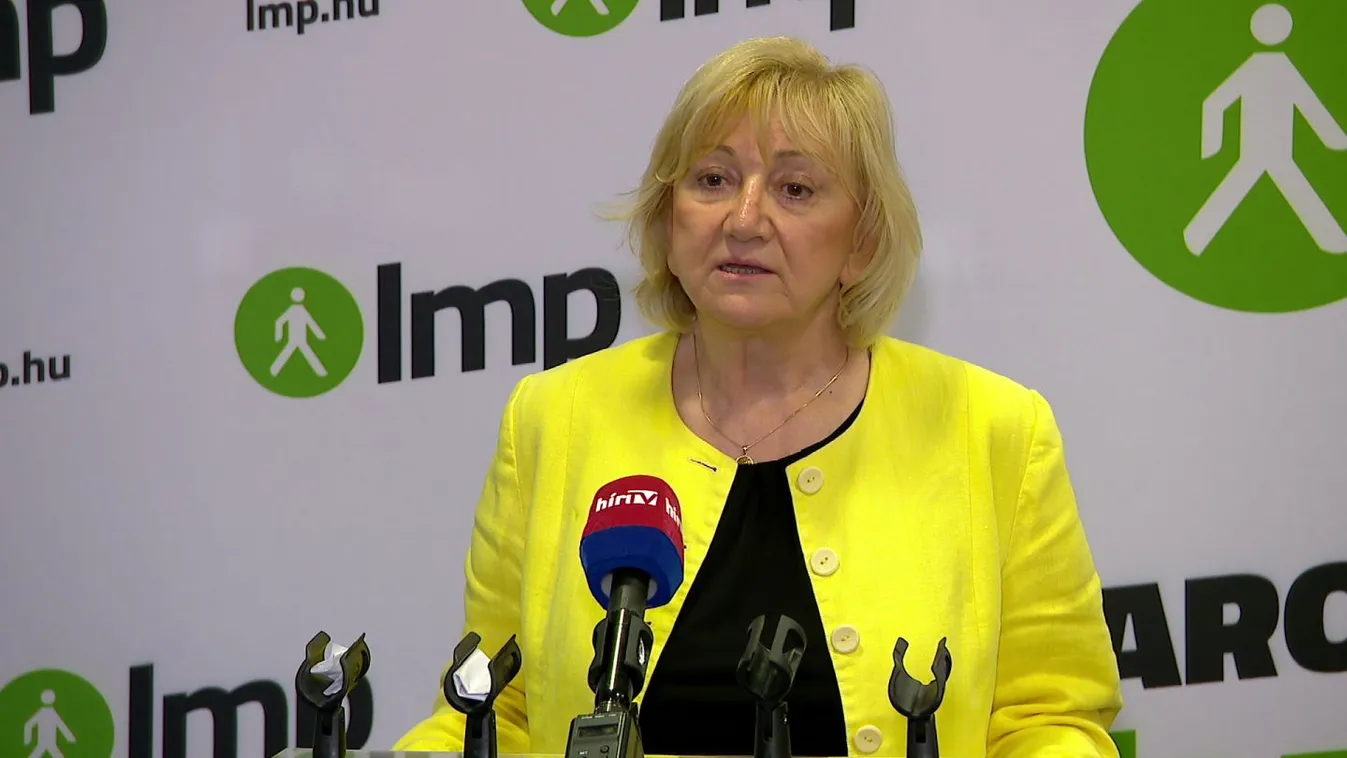 Rehabilitálná volt párttársait az LMP