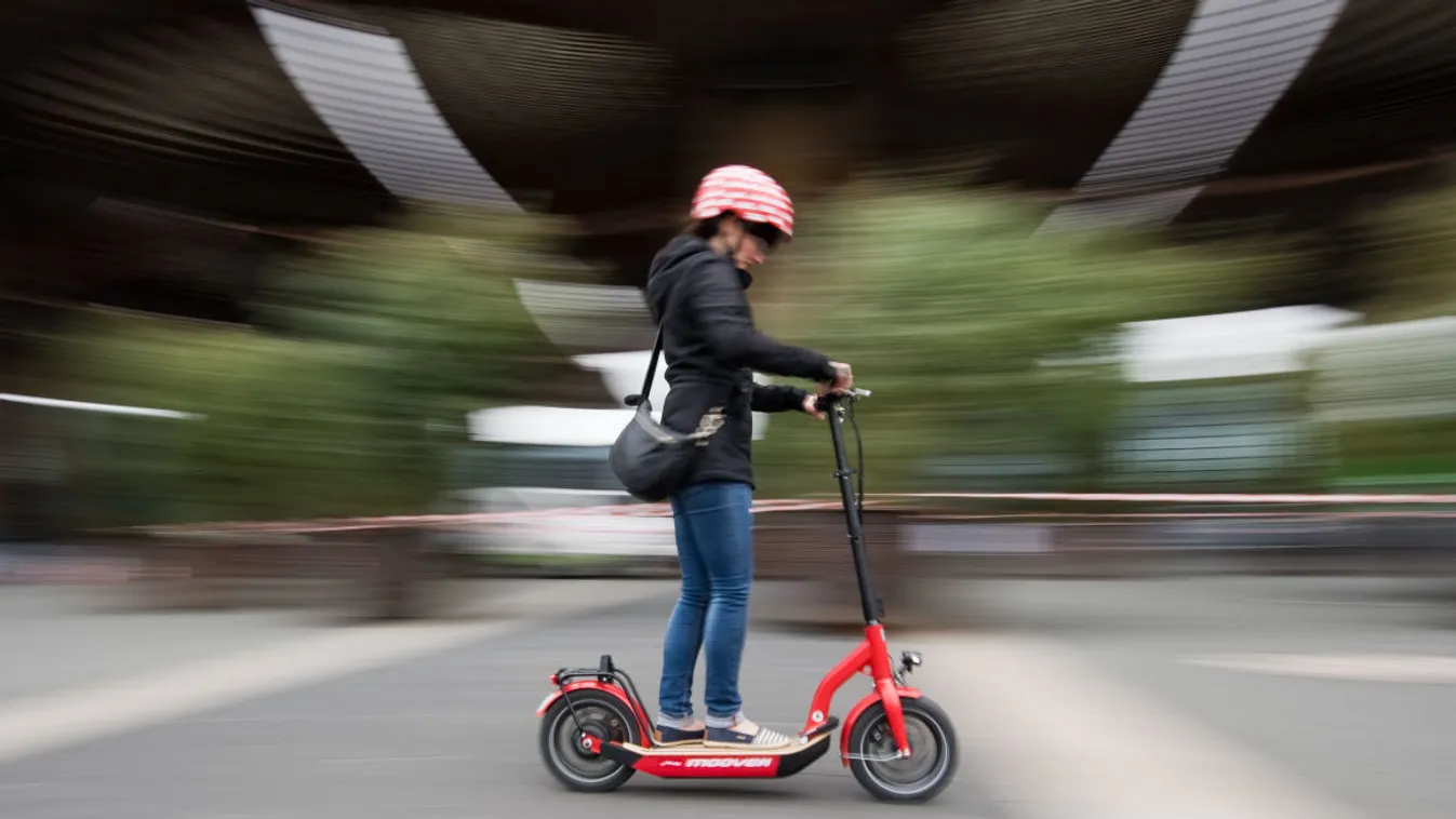 Korlátozzák a közlekedési káoszt okozó elektromos rollerek használatát Párizsban