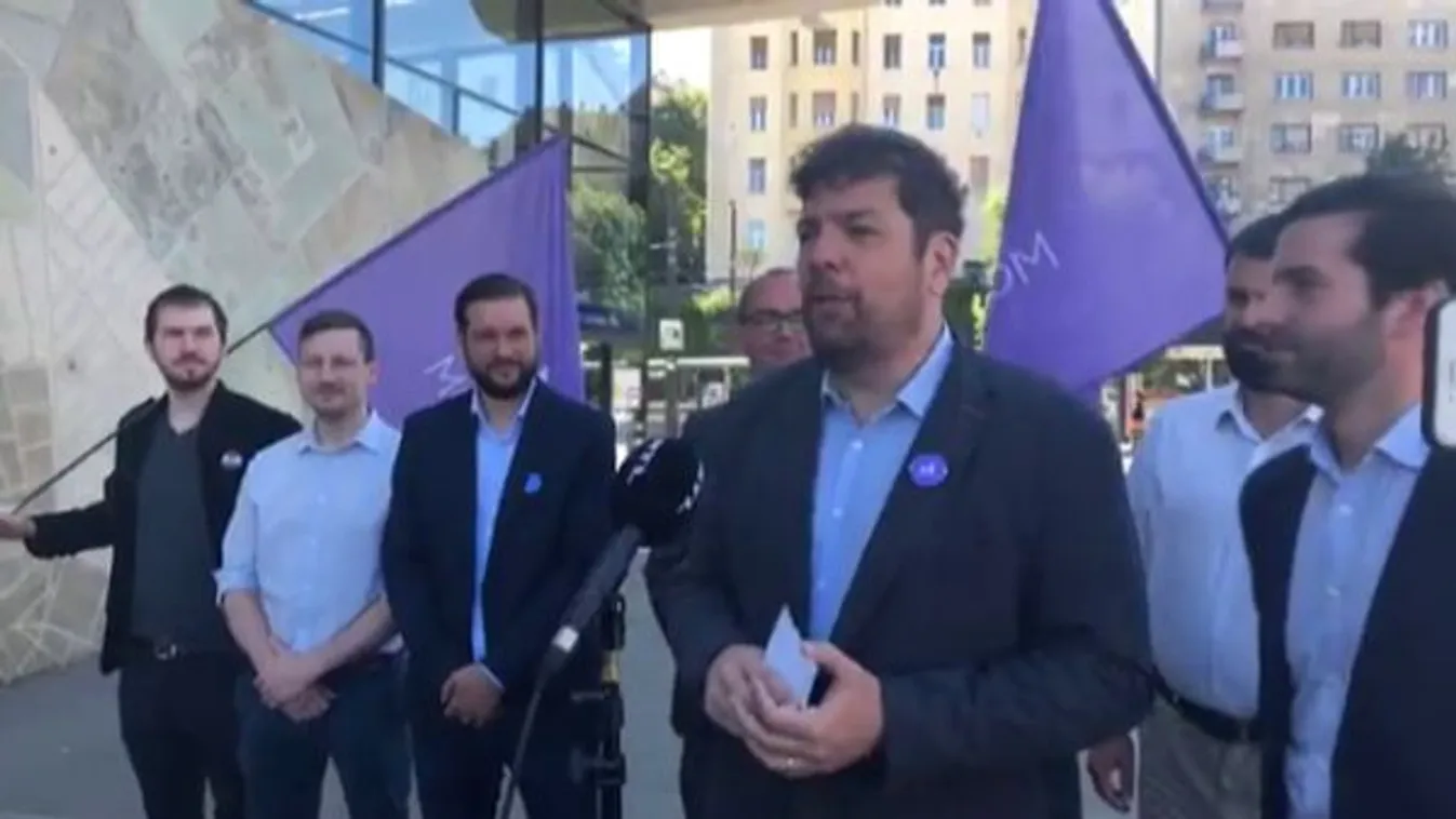 Provinciális hőbörgőknek titulálja a magyarokat Kerpel-Fronius