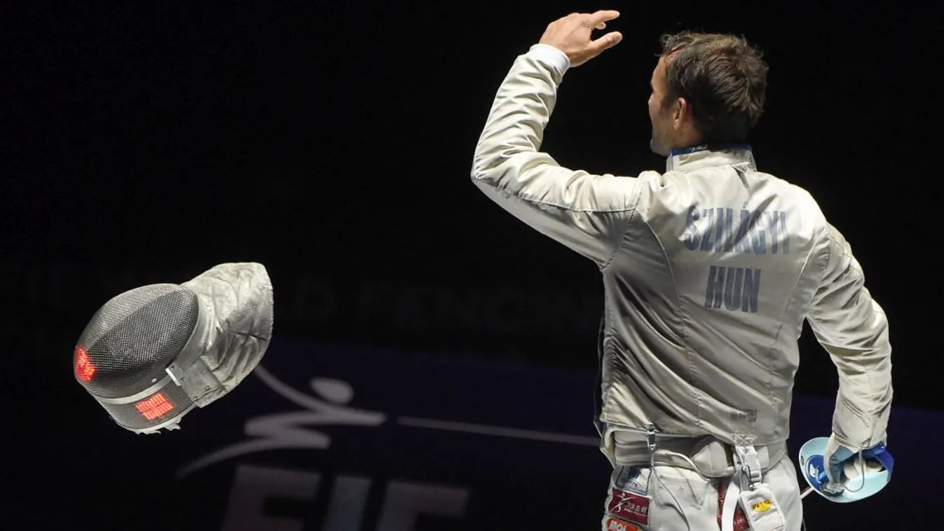 Hazaküldték a férfi karddöntő bírópárosát