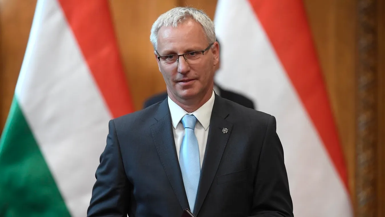 Soltész: megsokszorozódott a nemzetiségek által fenntartott iskolák száma 2010 óta