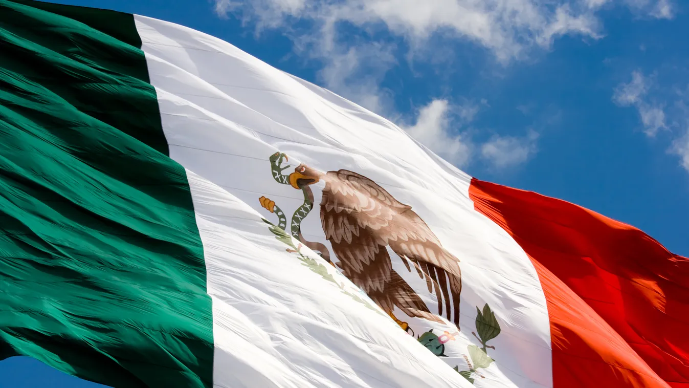 Mexikó 20 ezer hondurasi munkahely teremtésével igyekszik gátat szabni a migrációnak