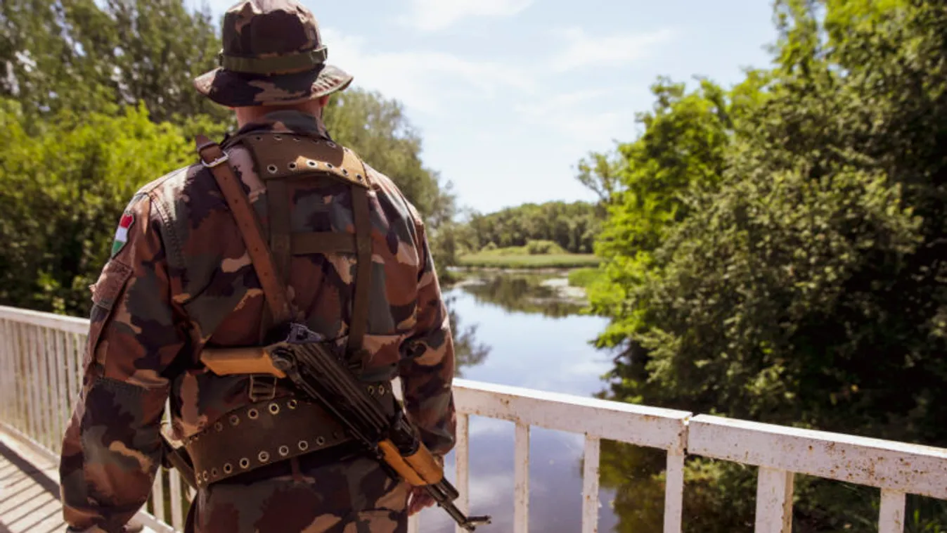 Szijjártó Péter: Elsődleges a schengeni határ védelme