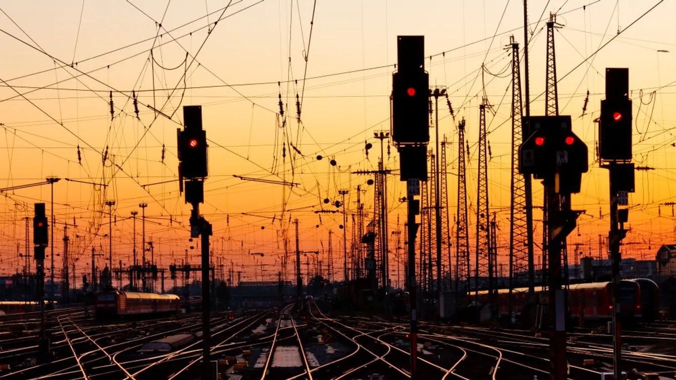 Bért emelnének a vasútnál