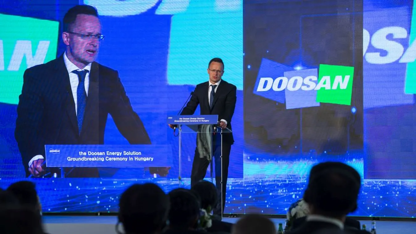 Letették a Doosan rézfólia gyárának alapkövét a tatabányai ipari parkban