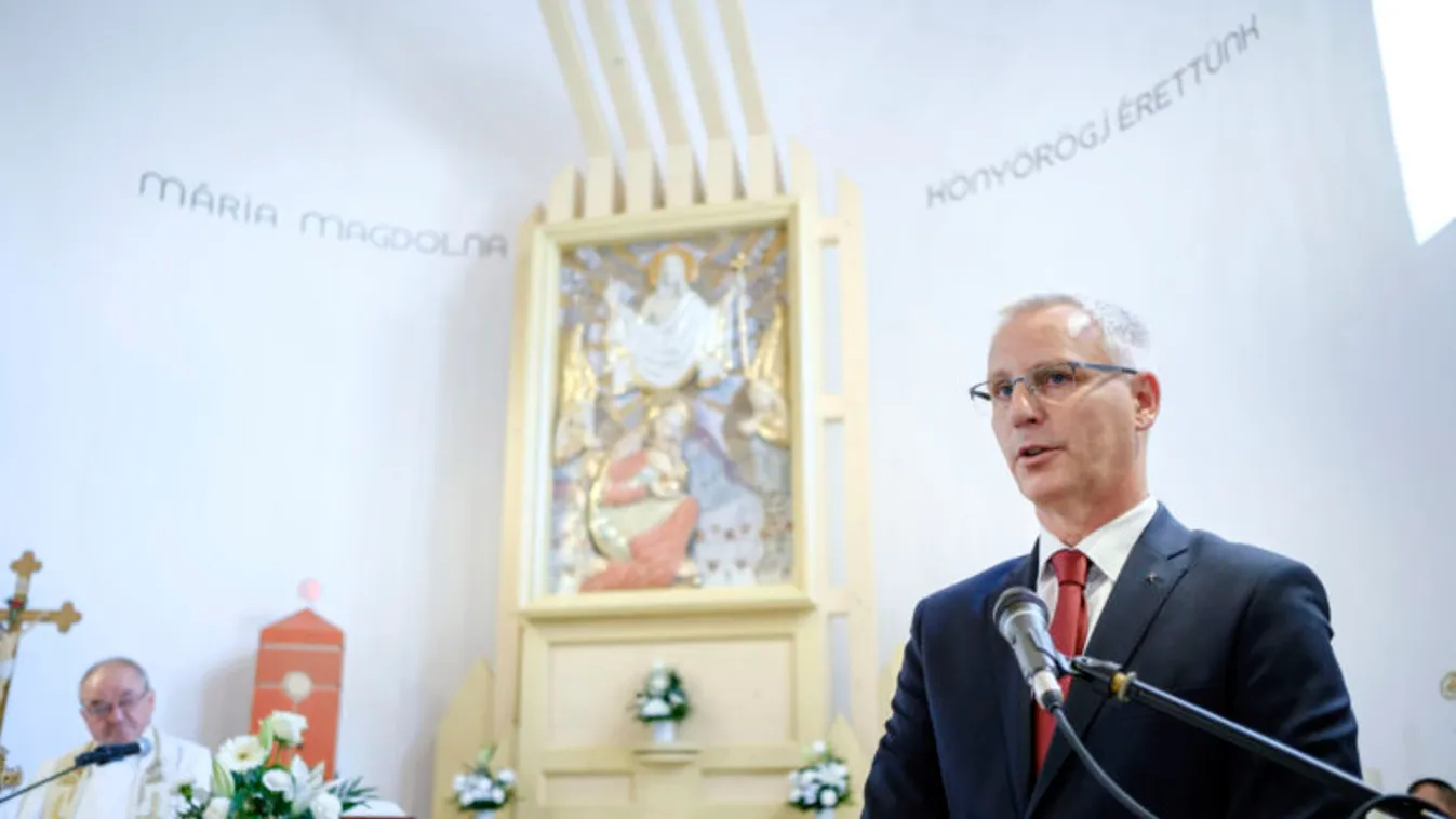 Soltész Miklós: Atyha példája erőt ad a magyarságnak