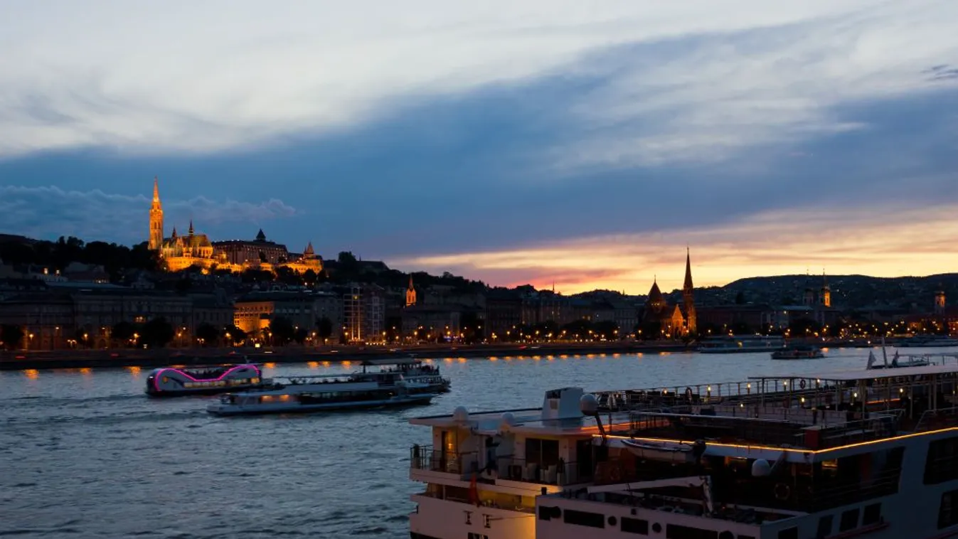 Korábban is ütközött már szállodahajó a Dunán