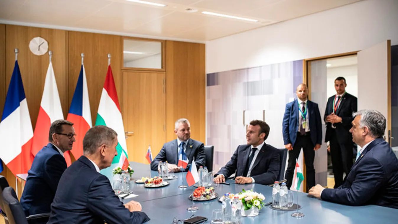 Felfüggesztették az EU-csúcsot